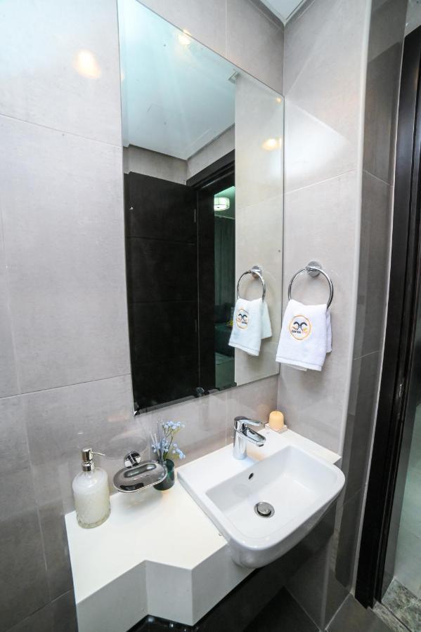 1bhk With Canal View Damac Merano Business Bay Ferienhaus *